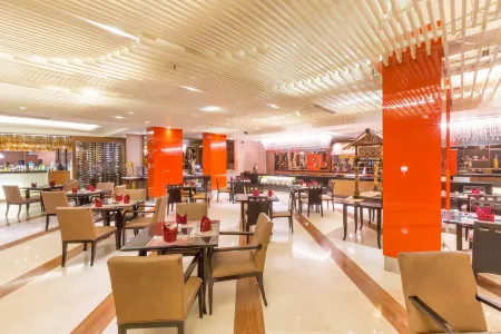 Wyndham Surabaya Отели в г. Сурабая