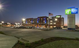 Holiday Inn Express & Suites DODGE CITY by IHG