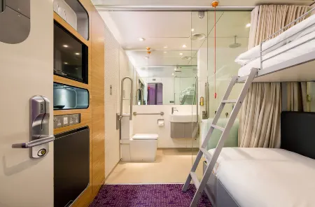 Yotelair London Gatwick Airport Отели в г. Копторн