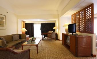 3. 아랴두타 자카르..