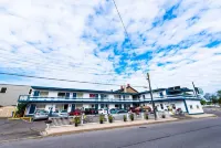 Niagara Parkway Court Motel