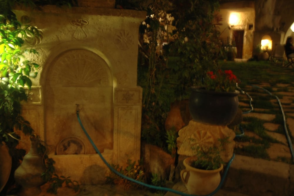 Elkep Evi Cave Hotel