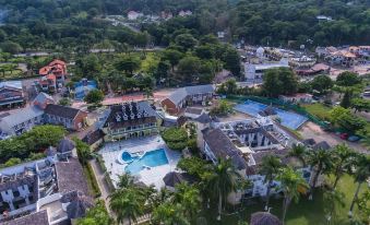 Sandcastles Beach Resort