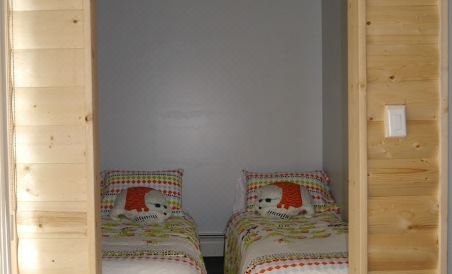 Stoke Stash Bed & Breakfast - Housity