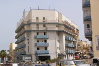 Primera Hotel