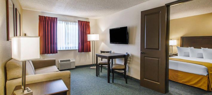 Quality Inn & Suites Hotels in Springfield