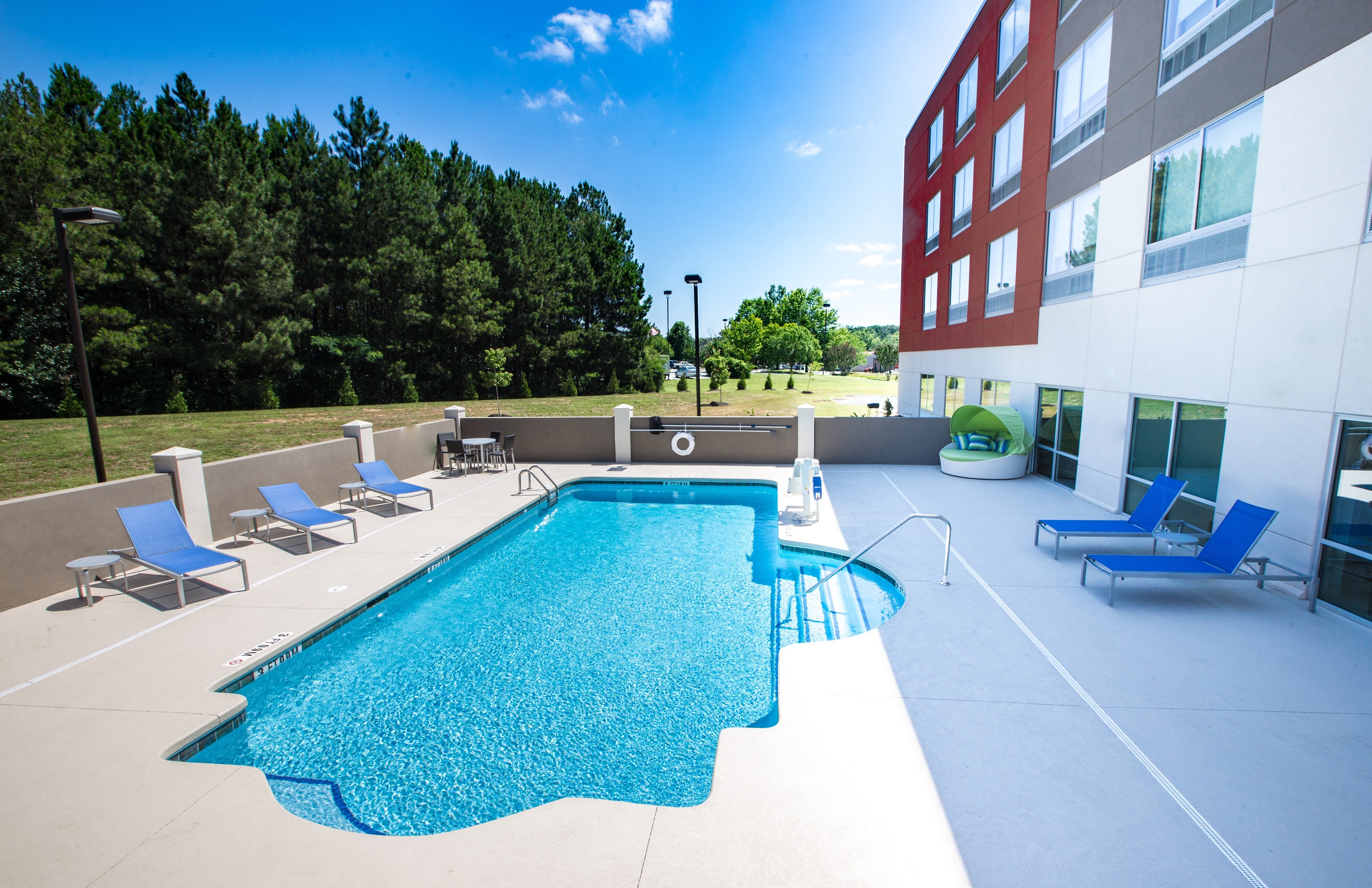 Holiday Inn Express & Suites Greenville S- Piedmont, an Ihg Hotel