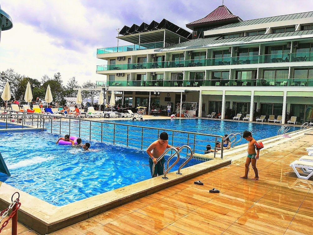 Cetin Prestige Resort