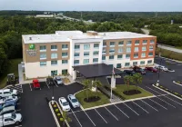 Holiday Inn Express & Suites GREENVILLE S - PIEDMONT by IHG - parking