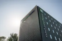 Holiday Inn Express Bordeaux - Lormont Hôtels à : Carbon-Blanc