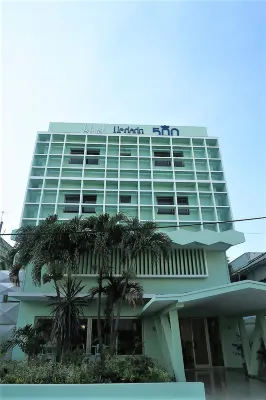 Hotel Plus Vedado 500 Hotels near Museo de Ernest Hemingway