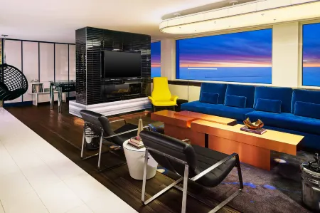 The Wade Отели рядом с достопримечательностью «Трибьюн-Тауэр»