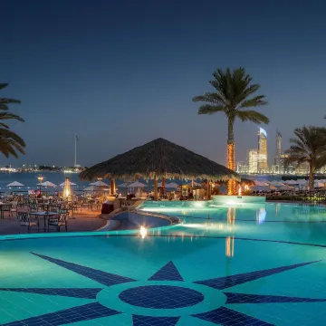 Radisson Blu Hotel and Resort Abu Dhabi Corniche