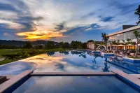 Radisson Golf & Convention Center Batam - Luxus