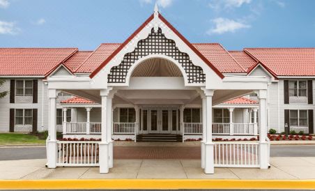 Country Inn & Suites by Radisson, Holland, MI - Housity