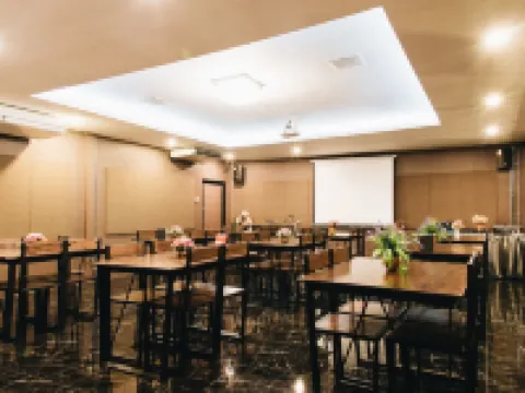 โรงแรม ทริมม์ โรงแรมในอำเภอเมืองจันทบุรี