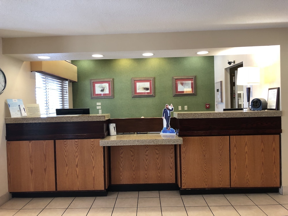 Best Western Worlds of Fun Inn & Suites