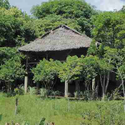 Sahorana Lodge Hotel Exterior