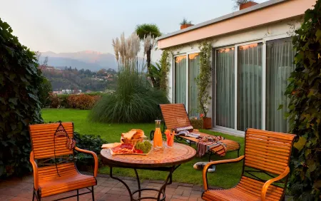 Suitenhotel Parco Paradiso Отели в г. Paradiso