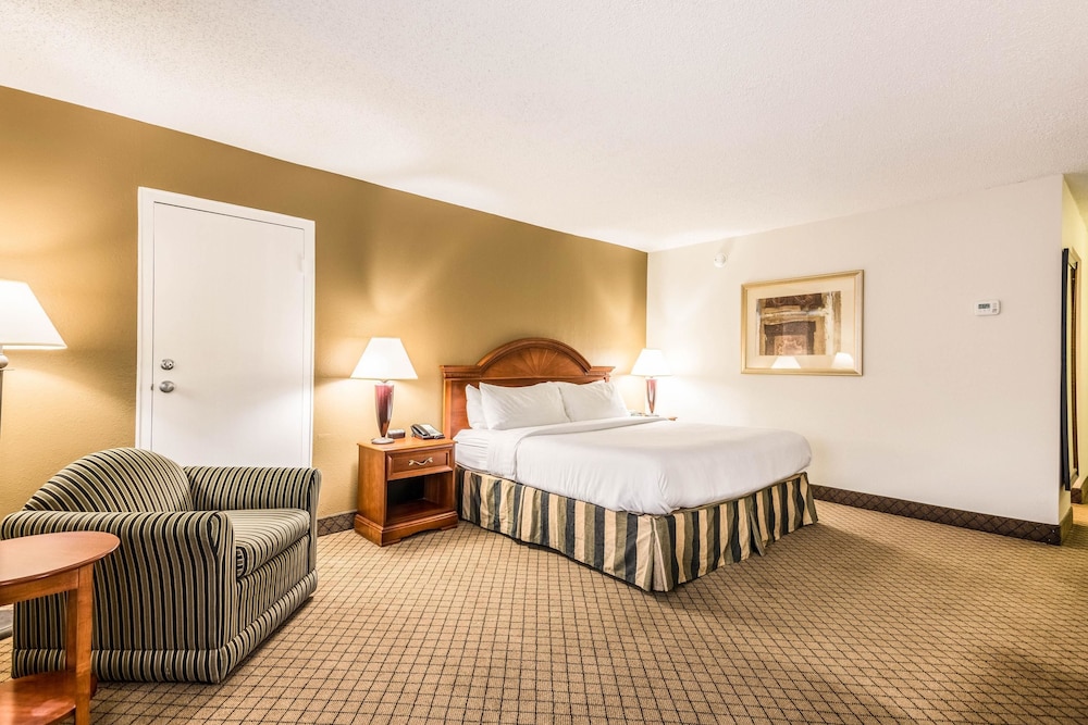 Quality Inn Near Finger Lakes and Seneca Falls