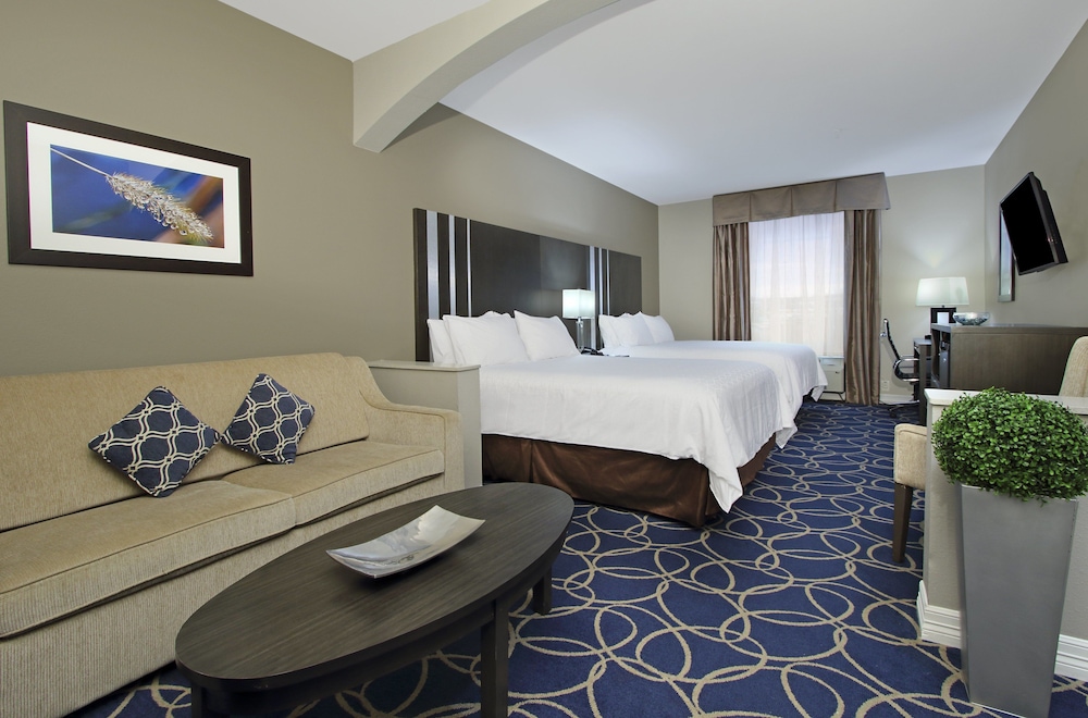 Holiday Inn Express and Suites Houston North - IAH Area, an Ihg Hotel