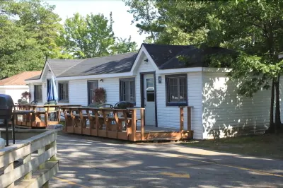 앨튼 로지 Clearview Community Church - Stayner Campus 주변 호텔