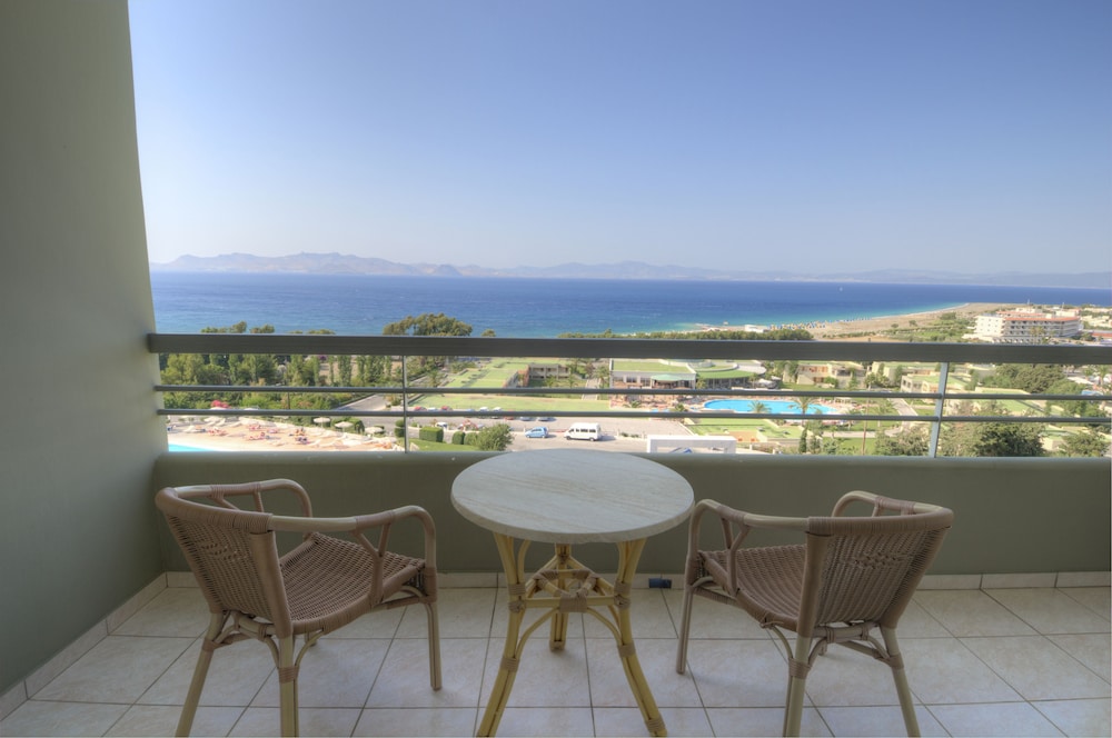 Kipriotis Panorama Hotel & Suites