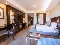 The Fairway Hotel, Spa & Golf Resort Hotels near Zoo Lake