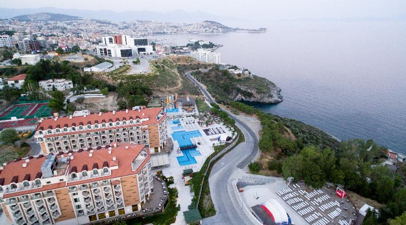 Ramada Resort Kusadasi & Golf