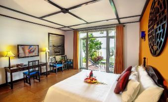1. Hoi An B..