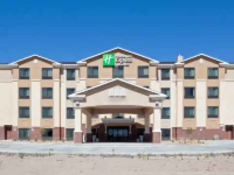 Holiday Inn Express & Suites DEMING MIMBRES VALLEY by IHG デミングのホテル