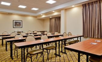 Candlewood Suites Norfolk Airport