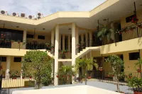 Lucky's Hotel y Casino Hotels in San Isidro de El General