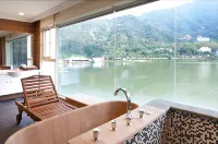 Lakeside Resort Hotels in Nantou