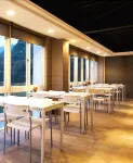 Lakeside Resort Hotels in Nantou