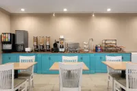 Country Inn & Suites by Radisson, Tampa Airport North, FL - Bữa sáng