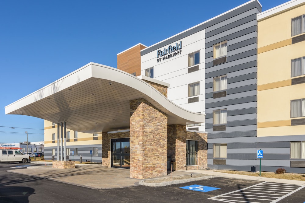 Fairfield Inn Manchester - Boston Regional Airport