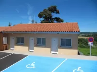 Hôtel Cantal Cottages Hôtels à : Loubaresse