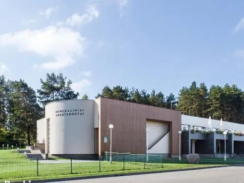 梅諾莉美蘭公寓酒店