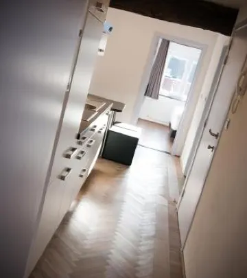 德瑪薩查特公寓