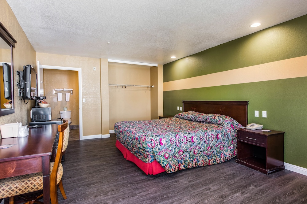 Budget Inn Anaheim / Santa Fe Springs