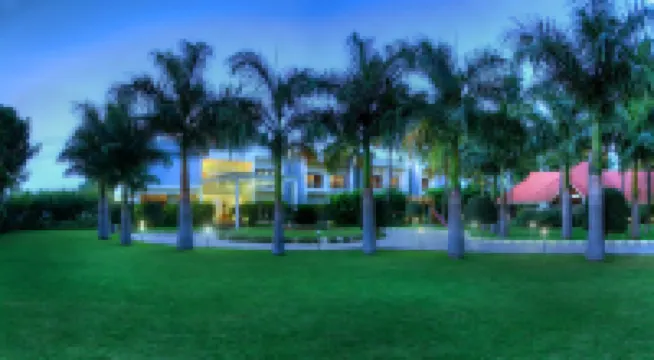 尼哈古納度假村及水療中心 賈姆拉傑訥格爾酒店