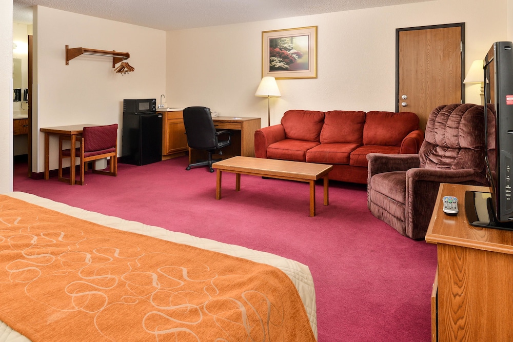 Americas Best Value Inn & Suites Harrisonville