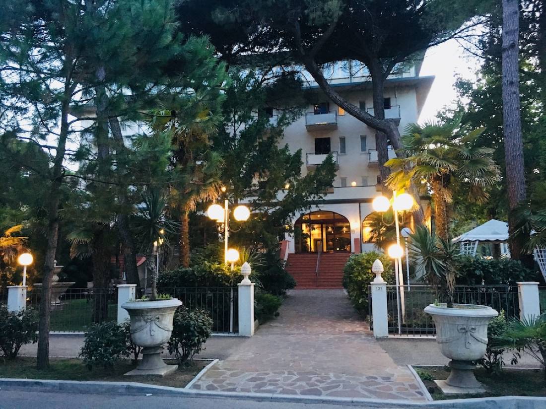 Hotel Deanna Golf-Milano Marittima Updated 2022 Room Price-Reviews & Deals  | Trip.com