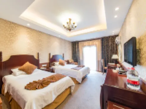 Oriental Garden Hotel فنادق في فونينغ