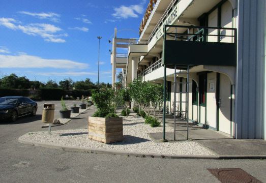 프리미에르 클라세 아비뇽 노르 르 퐁테