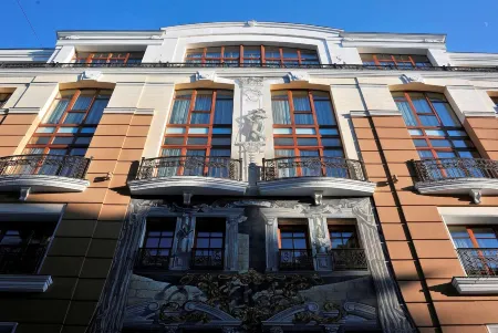 Nobilis Hotel Отели рядом с достопримечательностью «Арсенал»