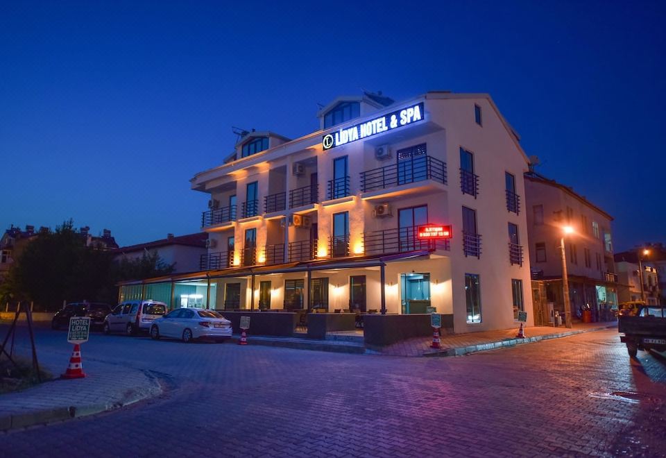 Lidya Hotel