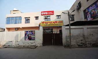 OYO 44396 Shri Mudgal Rishi Dham