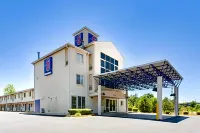 Motel 6 Statesville, NC Hotels near Caldwell Park